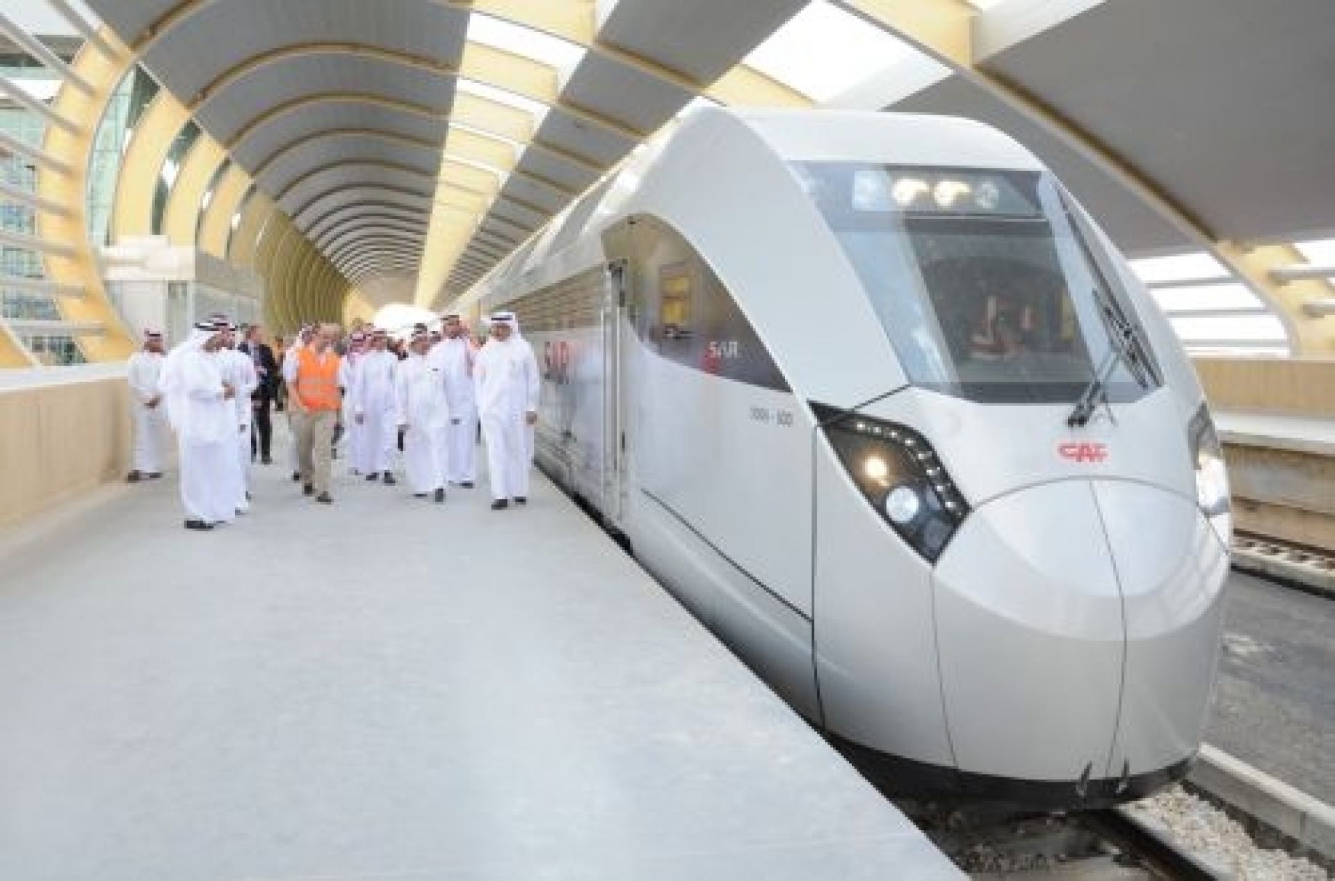 Транспорт саудовской аравии. Скоростной поезд Мекка Медина. Скоростной поезд в Саудовской Аравии. Железная дорога в Саудовской Аравии. Скоростные поезда в Саудовской.