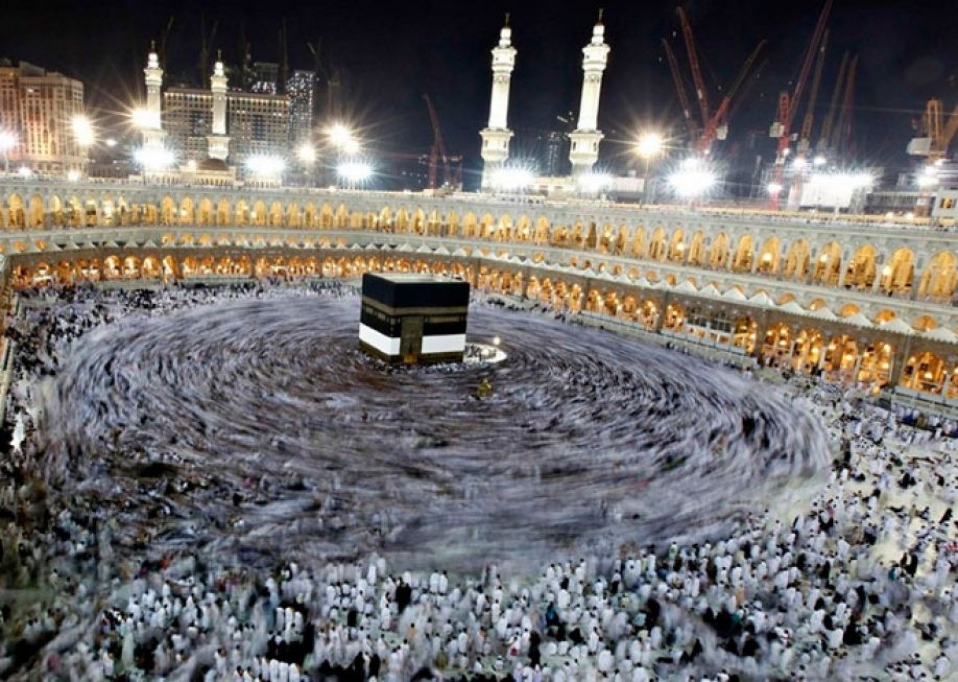 Как определить мекку. Мекка Кааба черный камень. Мечеть Мекка паломничество. Кааба Саудовская Аравия. Мечеть Аль-харам Мекка Саудовская Аравия.