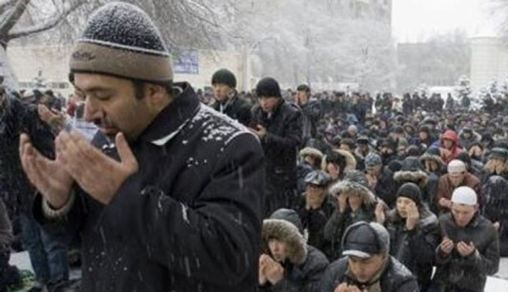 Бутун уммат олдига тушиб югурма...