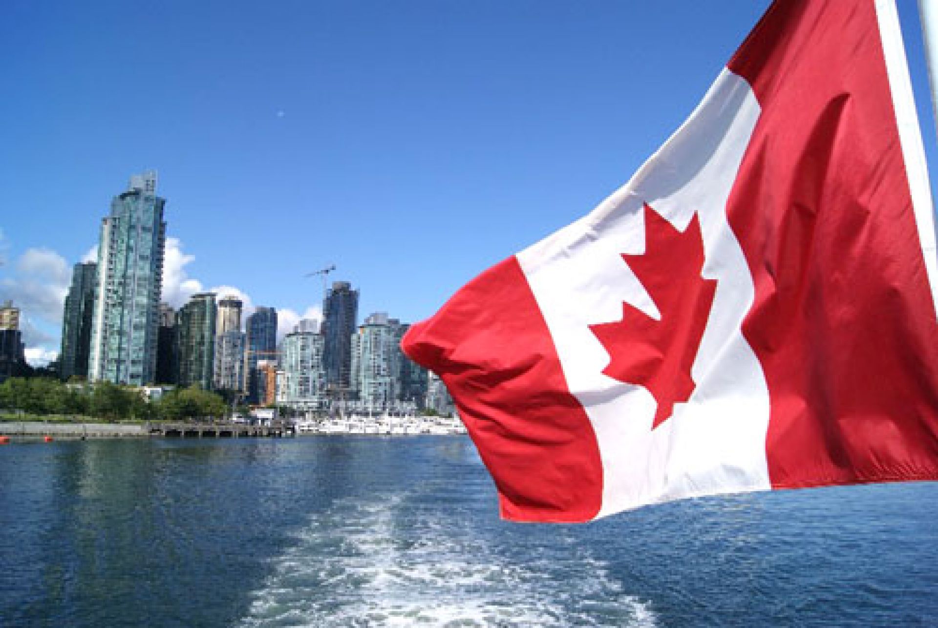Канада самое главное. Флаг Канада. Изображение Канады. Ванкувер Канада с флагом. Канада Оттава флаг.