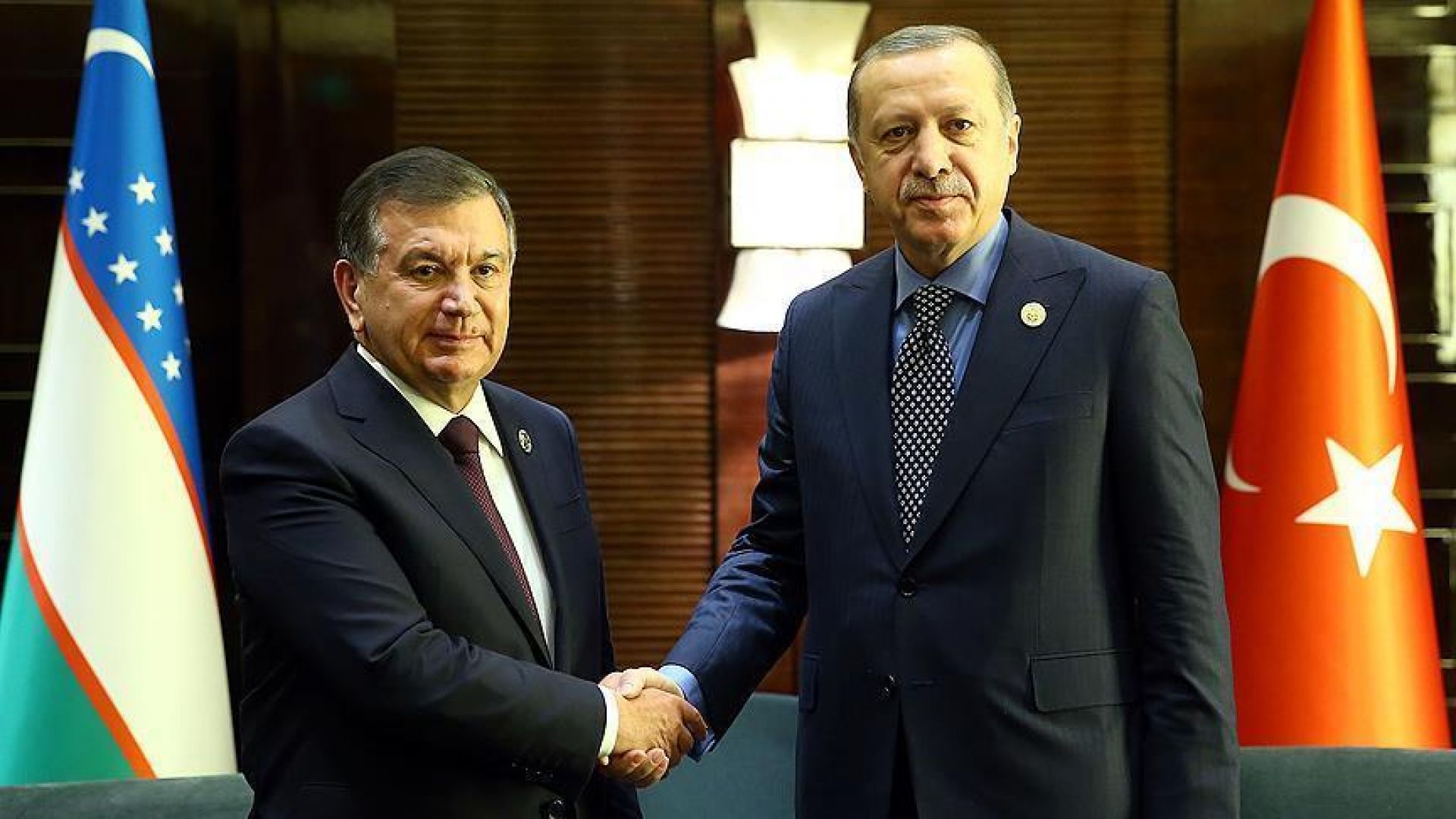 Туркия аҳолиси Президент ташрифидан кўп нарса кутишмоқда
